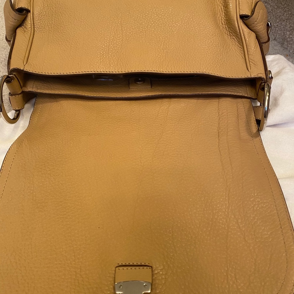 Prada purse authentic - Picture 10 of 11